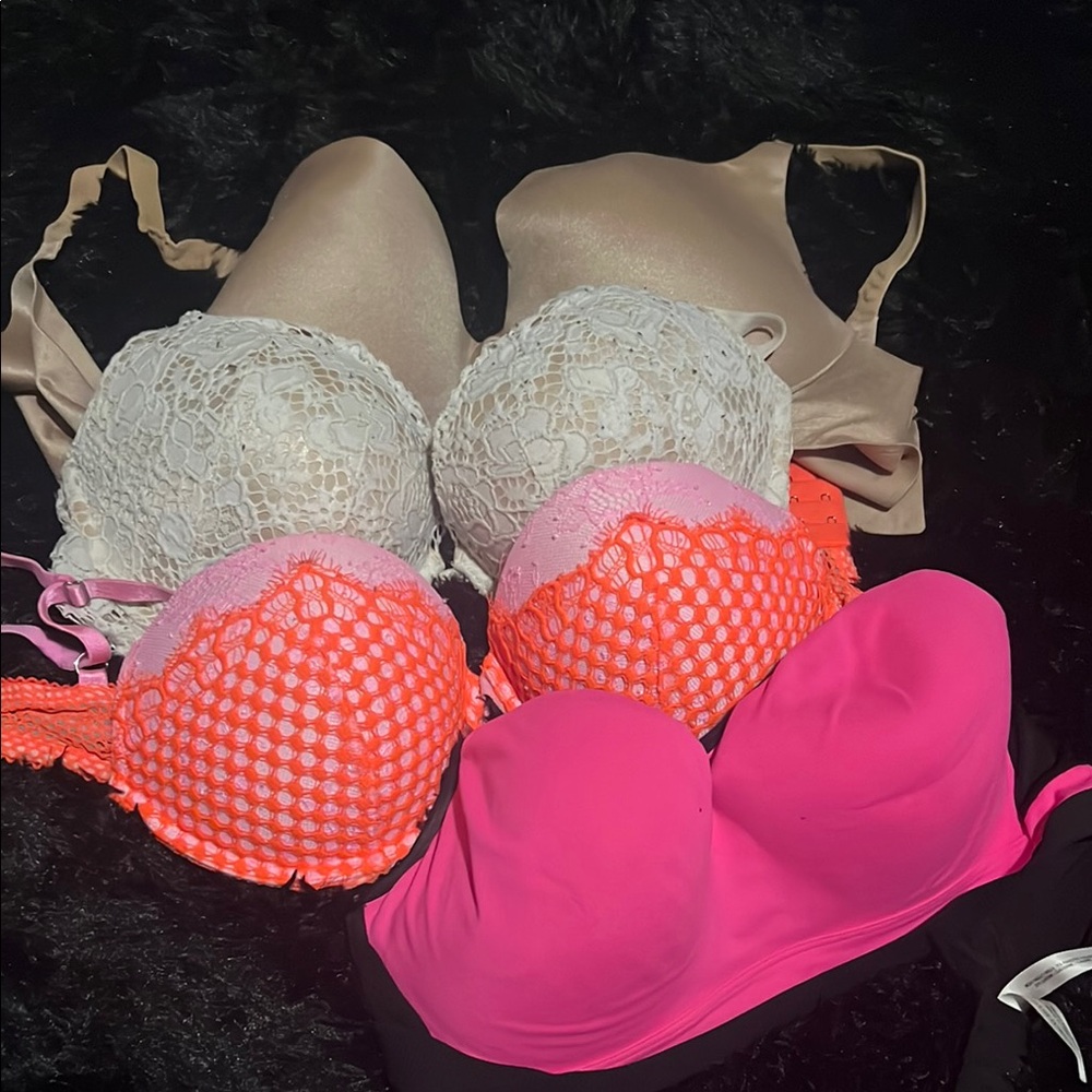 Victoria’s Secret bras